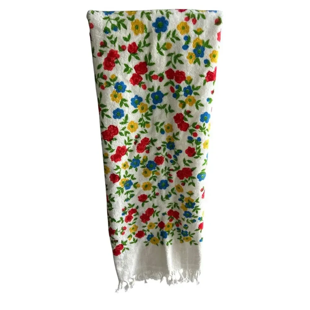 Vintage Cannon 100% Cotton Retro Ditzy Floral Print Towel 42in X 24in USA‎ Made